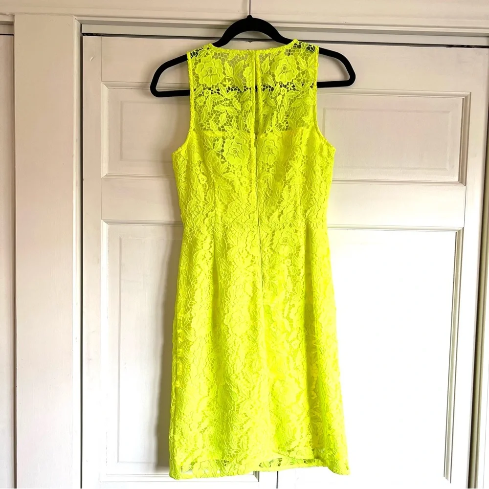 Electric yellow lace dress - Picture 2 of 4